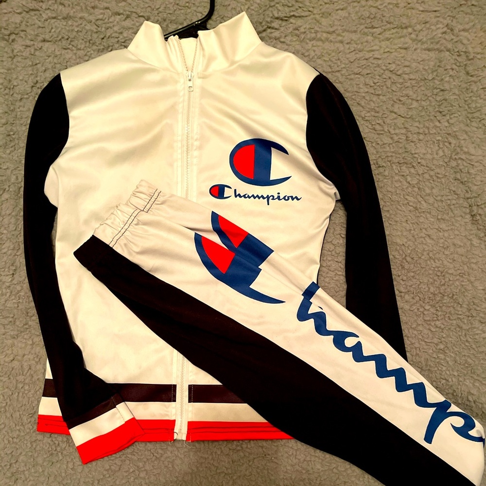 2 piece Black/White/Red Champion Outfit